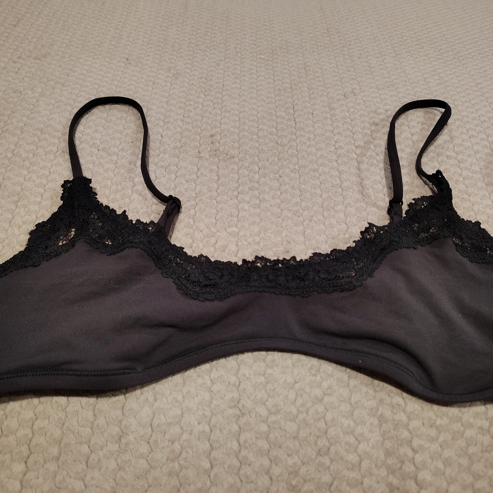 SKIMS Charcoal Lace Accent Bra